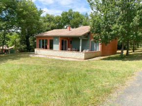 Holiday home overlooking the Pyrenees